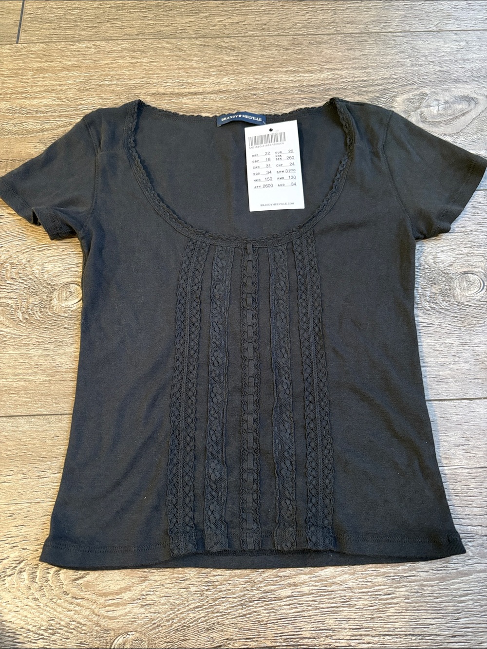 Brandy Melville Black Scoop Neck Short Sleeve Tee w Lace Paneling & Trim